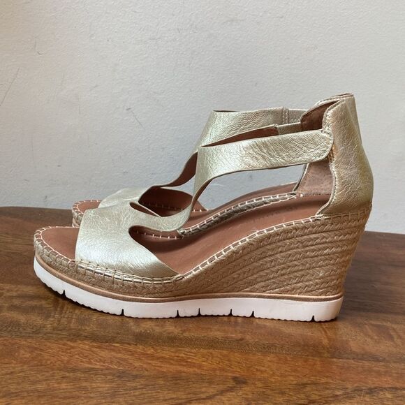 Gentle Souls Gold Elyssa Easy T-Strap Wedge Espadrilles - Picture 2 of 11